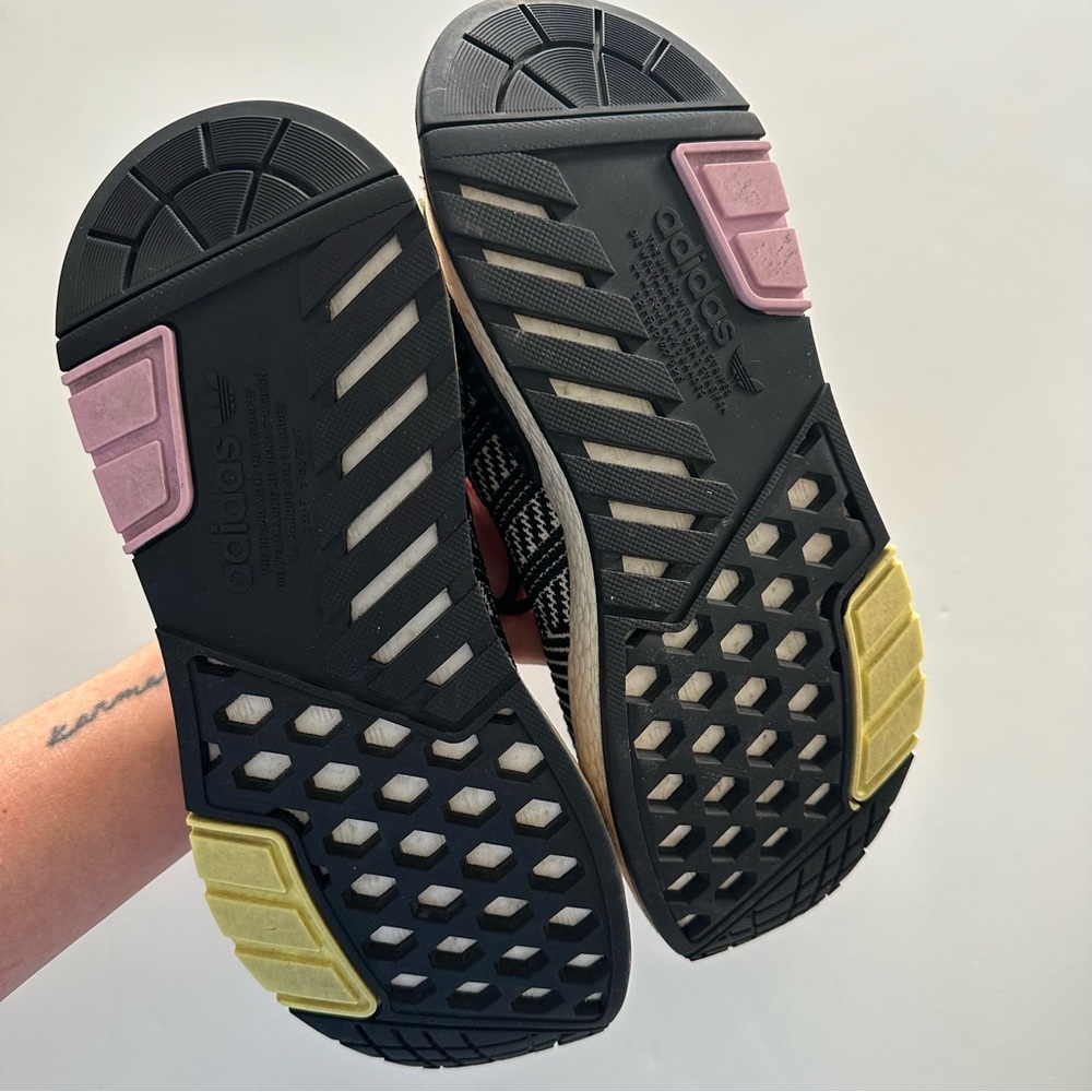 NMD_W1 - Picture 4 of 5